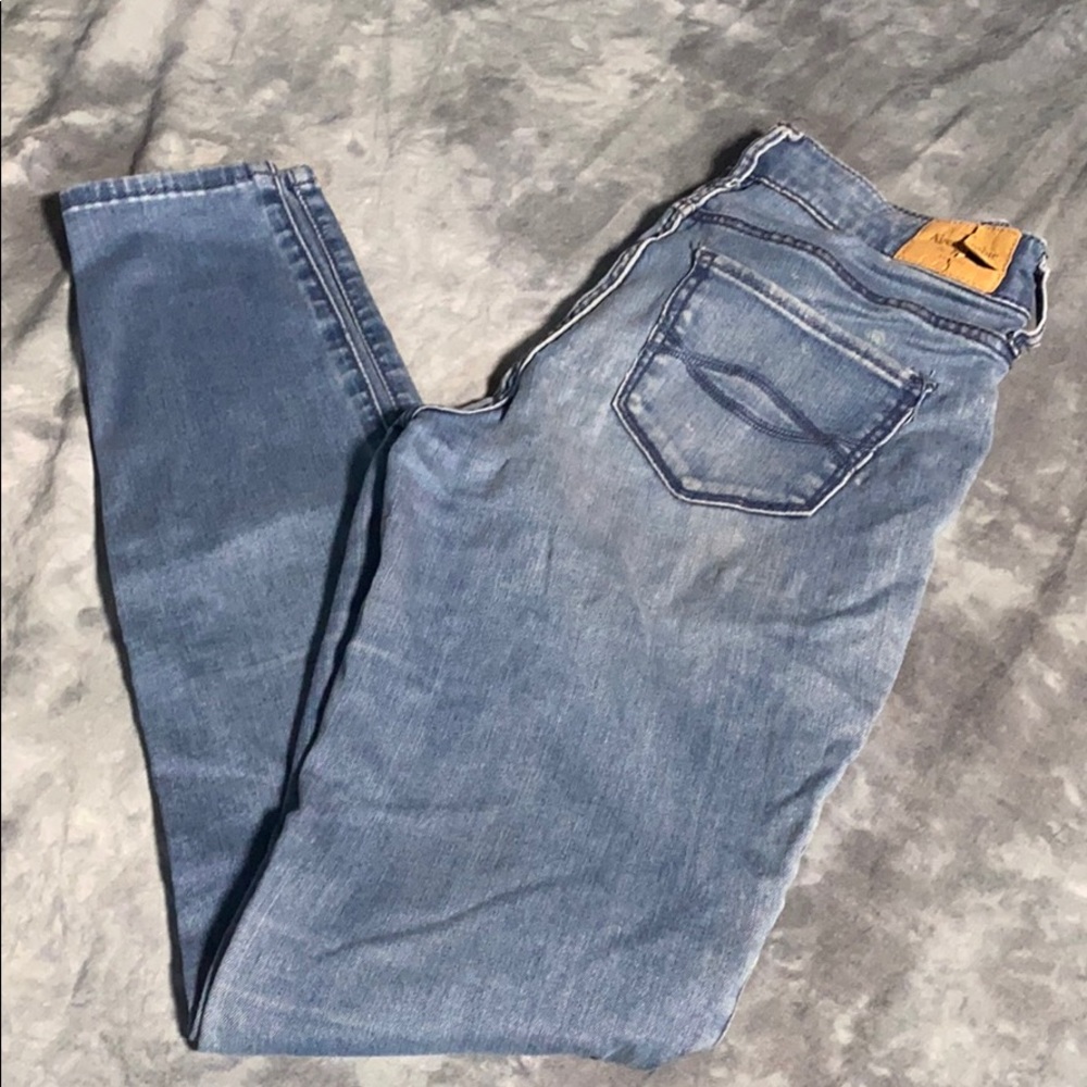 🥳 Host Pick 🥳 - Abercrombie & Fitch Distressed + Worn Jeans - Picture 16 of 16